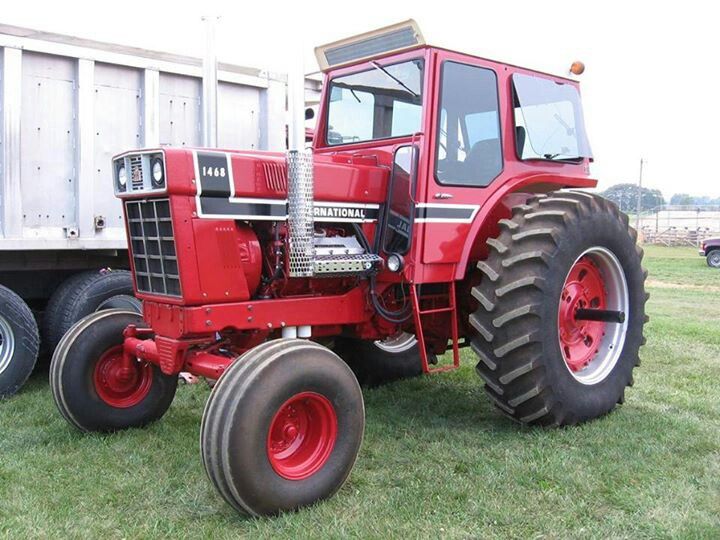 Case IH International 1468 Diesel Tractor Operator’s Manual 1084110R1 - PDF File Download