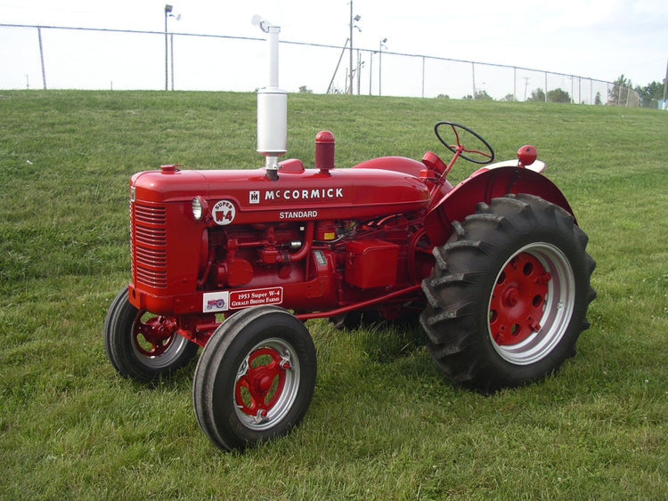Case IH Mccormick Super W4 Tractor Operator's Manual 1004294R2 - PDF File Download