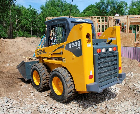 GEHL 4640E 5240E POWER2 & MUSTANG 2056 Series II Skid Steer Loaders Service Repair Manual PDF