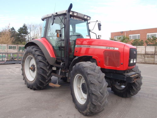 Massey Ferguson MF8210 & MF8220 Tractor Parts Catalog PDF