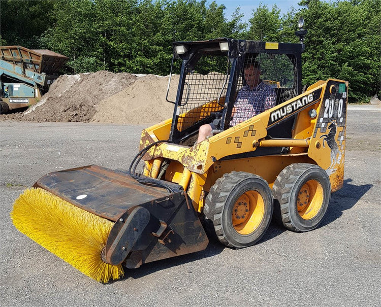 Mustang 2040 Skid Steer Loader Parts Catalog Manual 015-10968B PDF Download