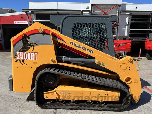 Mustang 2500RT, 2500RT NXT3 Compact Track Loader Parts Catalog Manual (50960005G) PDF Download