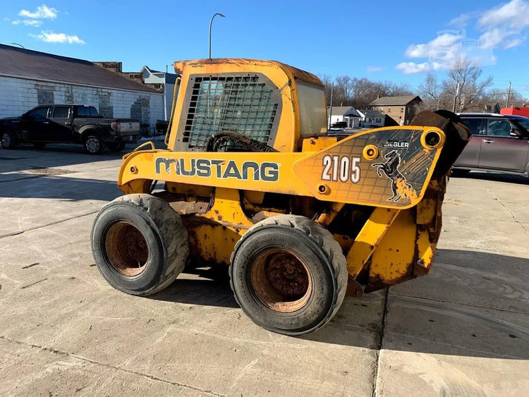 Mustang Skid Steer Loader 2095, 2105 Parts Catalog Manual (908276C) PDF Download