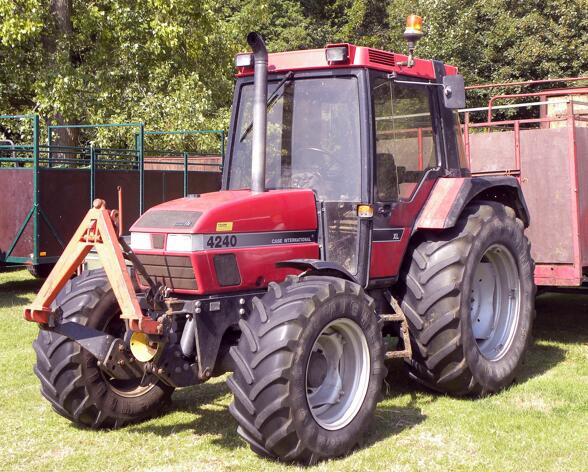 CASE 3200 AND 4200 SERIES TRACTORS SERVICE REPAIR MANUAL - PFD FILE