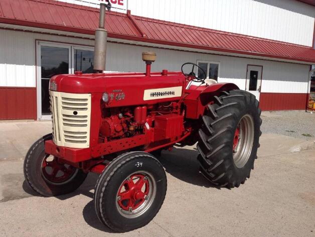 CASE IH MCCORMICK INTERNATIONAL W-400, W-450 SERIES TRACTORS PARTS CATALOGUE MANUAL - PDF FILE