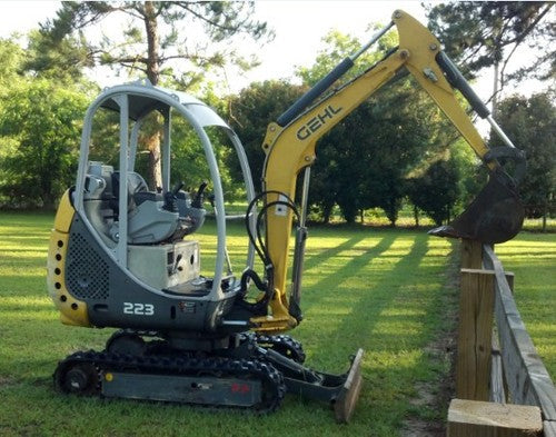 Gehl 193-223 Compact Excavator Parts Catalog Manual PDF Download (Beginning SN: AD00454)