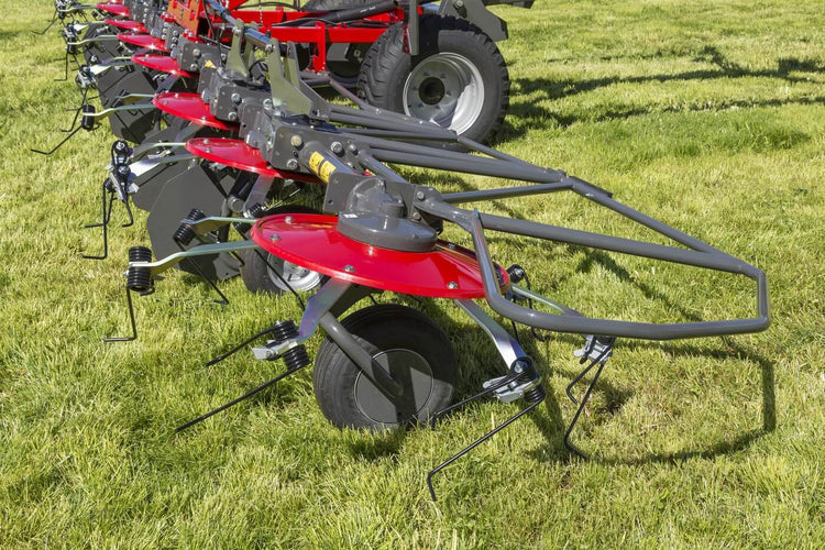 Massey Ferguson 104 Tedder Parts Catalog Manual PDF