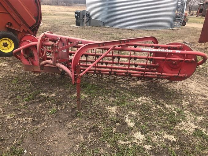 Massey Ferguson 25 8-Foot Side Delivery Rake Parts Catalog PDF