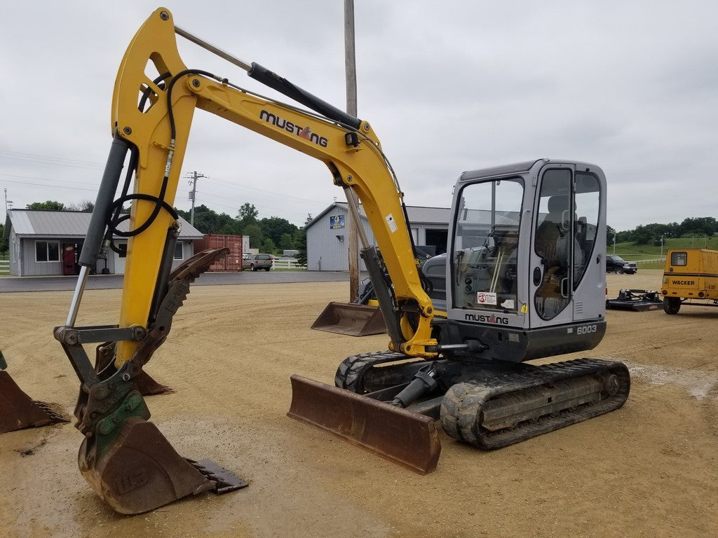 Mustang 6002 MINI-EXCAVATOR Parts Catalog Manual AB00473 and Before PDF Download