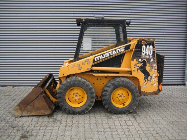 Mustang Skid Steer Loader 940E Parts Manual (001-06958B) PDF Download